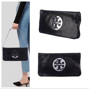 TORY BURCH
Leather Reva Clutch